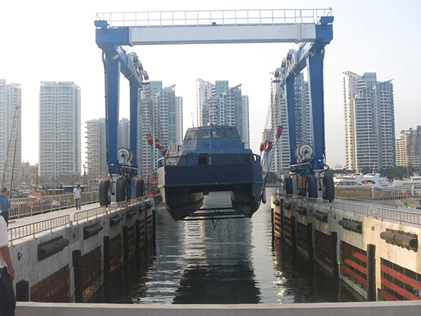 Boat Travel Lift Manufacturer